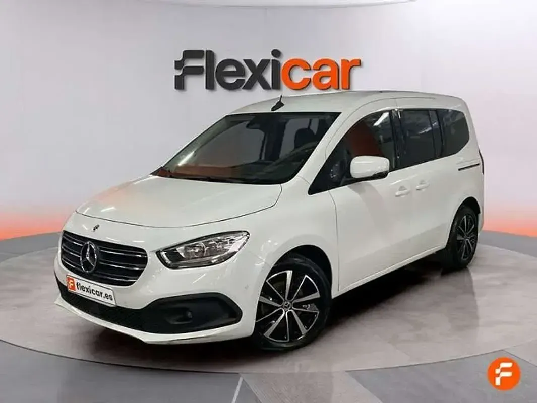 Usado Mercedes 180 116 CV (85 kW) 2023 Blanco Berlina