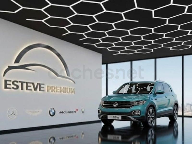 Usado VW T-Cross Advance 110 CV (80 kW) 2023 Verde SUV