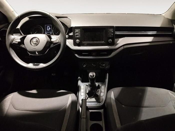 Usado Skoda Fabia Active 95 CV (69 kW) 2022 Blanco