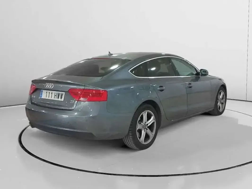 Usado Audi A5 Advanced 177 CV (130 kW) 2014 Gris Coupe