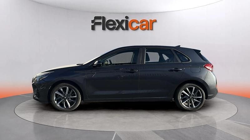 Begagnad Hyundai i30 110 HK (80 kW) 2021 Svart Halvkombi