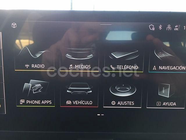 Usado Audi A4 Advanced Plus 150 CV (110 kW) 2020 Gris / plata Familiar