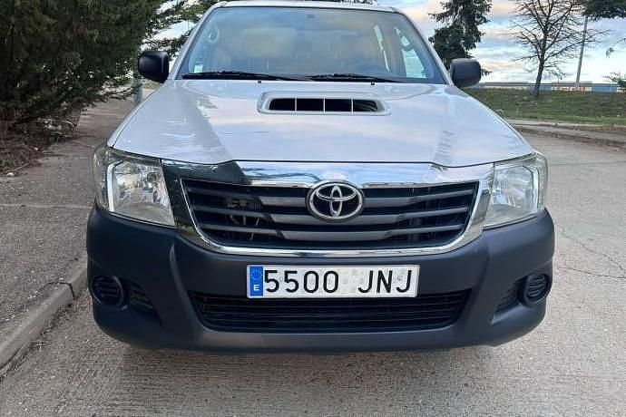 Usado Toyota HiLux 144 CV (105 kW) 2016 Blanco Recogida