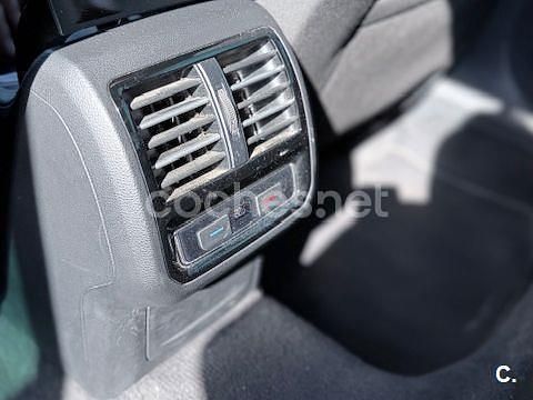 Usado VW Passat Advance 150 CV (110 kW) 2018 Negro Familiar