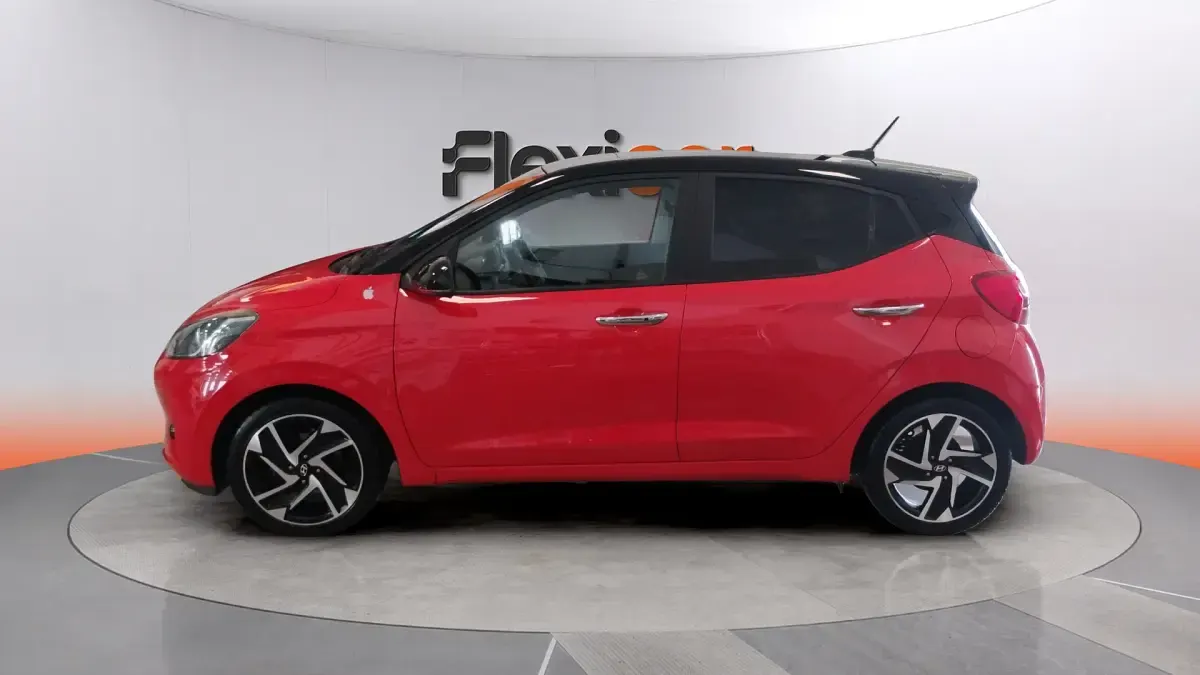 Usado Hyundai i10 84 CV (61 kW) 2020 Rojo Utilitario
