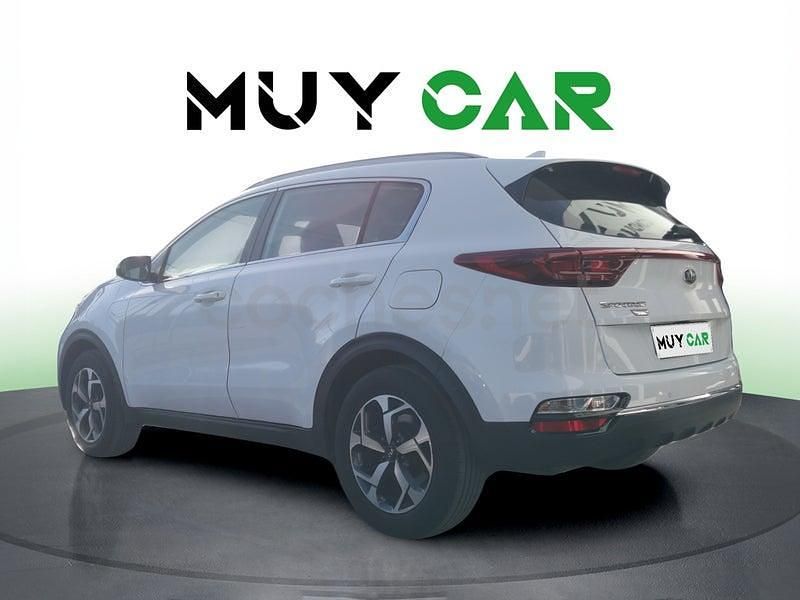 Usado Kia Sportage 136 CV (100 kW) 2021 Blanco SUV