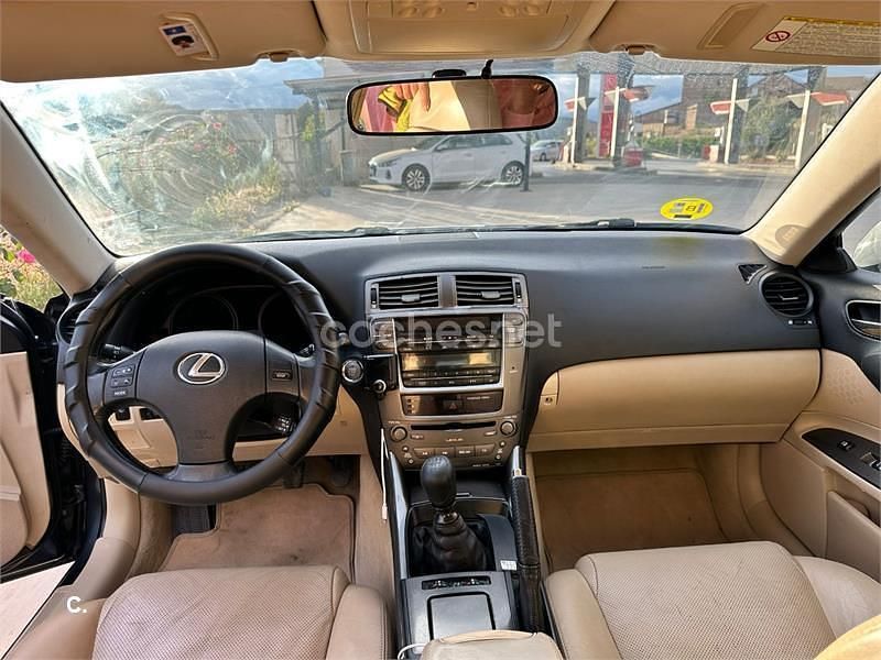 Usado Lexus IS220d Luxury Line 177 CV (130 kW) 2006 Gris / plata Berlina