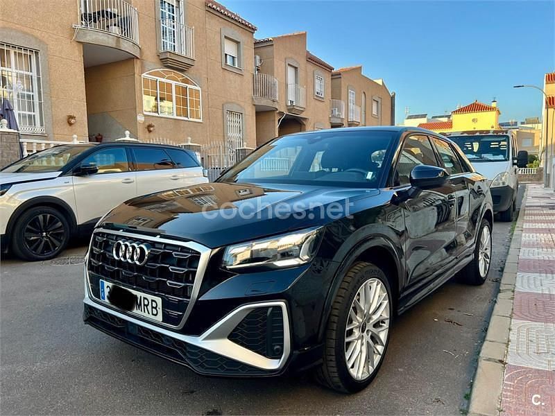 Usado Audi Q2 Ambiente 150 CV (110 kW) 2024 Negro SUV