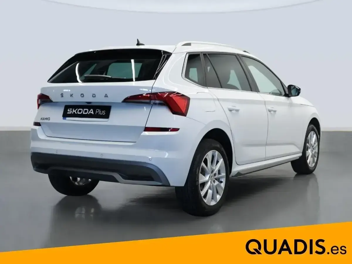 Usado Skoda Kamiq Style 150 CV (110 kW) 2022 Blanco SUV