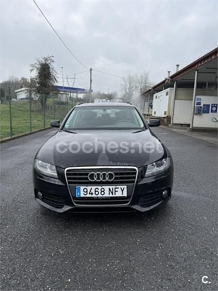 Usado Audi A4 160 CV (117 kW) 2011 Negro Familiar