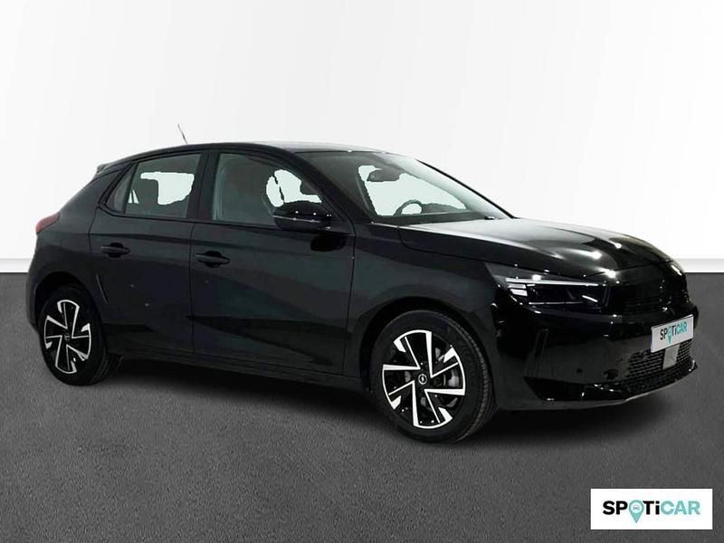 Usado Opel Corsa 100 CV (73 kW) 2025 Negro Utilitario