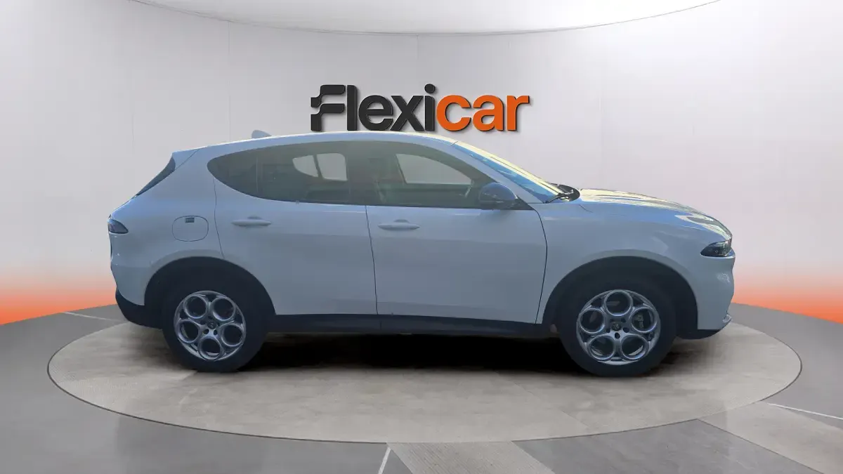 Usado Alfa Romeo Tonale Edizione Speciale 131 CV (96 kW) 2022 Blanco SUV