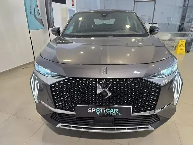 Usado DS Automobiles DS4 Bastille 130 CV (95 kW) 2023 Gris SUV