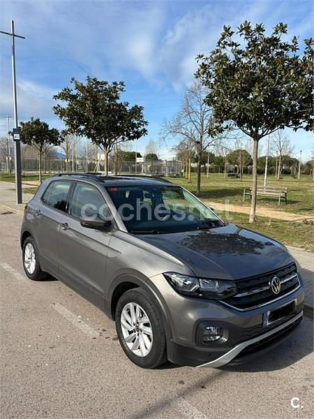 Gris / plata Usado 2021 VW T-Cross Advance SUV | 19.900 € (Un poco caro) - Imagen 1/4