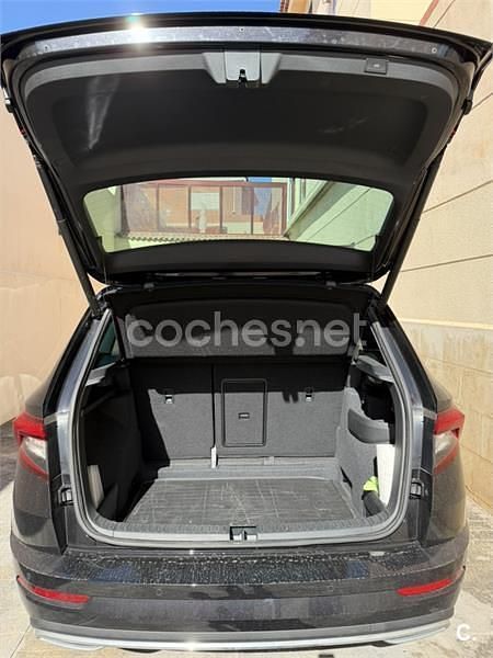 Usado Skoda Karoq SportLine 150 CV (110 kW) 2022 Negro SUV