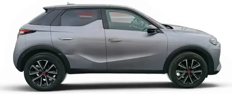 Usado DS Automobiles DS3 Crossback Performance 131 CV (96 kW) 2023 Gris / plata SUV