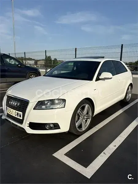 Usado Audi A3 Ambition 140 CV (102 kW) 2010 Blanco Utilitario