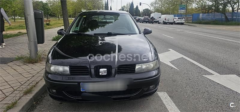 Käytetty Seat Leon ST Style 150 HP (110 kW) 2013 Musta Farmari