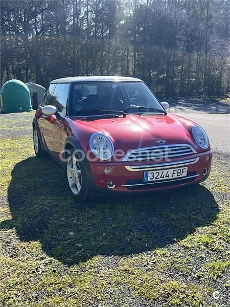 Usado Mini Cooper 116 CV (85 kW) 2006 Rojo Utilitario