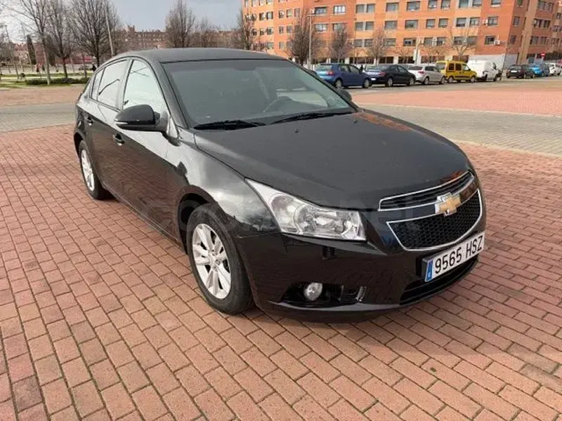 Usado Chevrolet Cruze LT 117 CV (86 kW) 2014 Negro Berlina