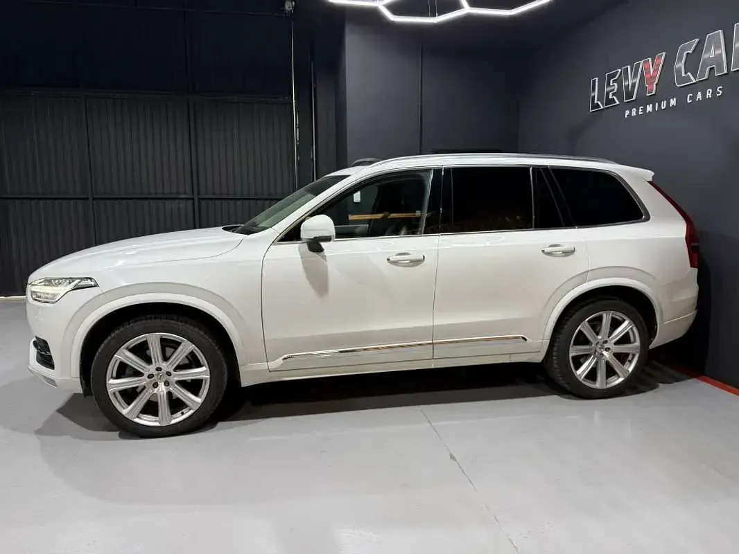 Usado Volvo XC90 Inscription 235 CV (172 kW) 2018 Blanco SUV