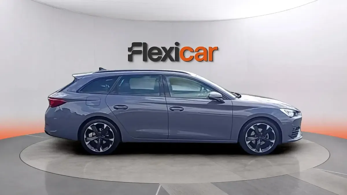 Używany Cupra Leon 150 KM (110 kW) 2023 Szary Kombi
