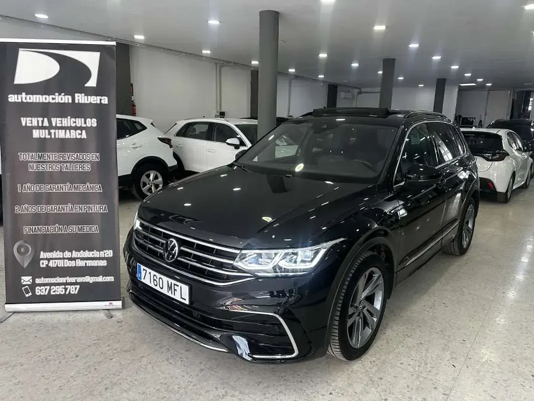 Usado VW Tiguan R-line 150 CV (110 kW) 2023 Negro SUV