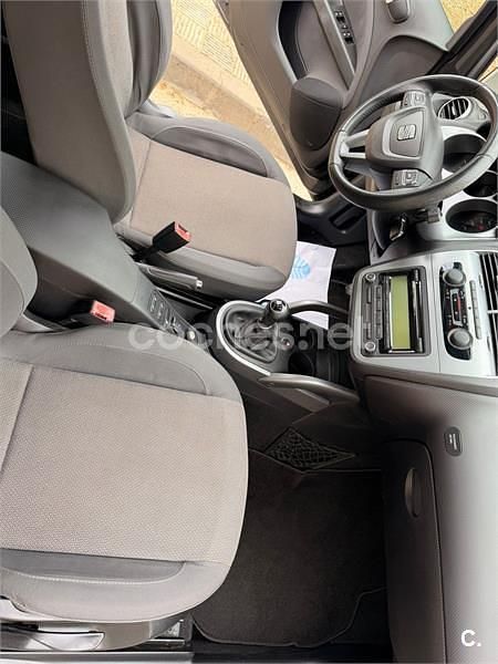 Usado Seat Altea Ecomotive 105 CV (77 kW) 2010 Gris / plata Monovolumen