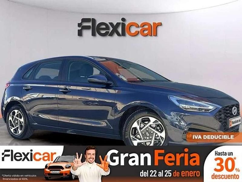 Azul Usado 2024 Hyundai i30 Berlina | 16.790 € (Super precio) - Imagen 1/4