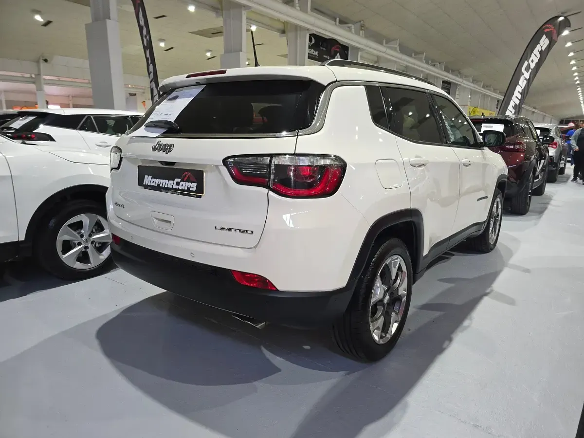 Usado Jeep Compass Limited 170 CV (125 kW) 2018 Blanco SUV