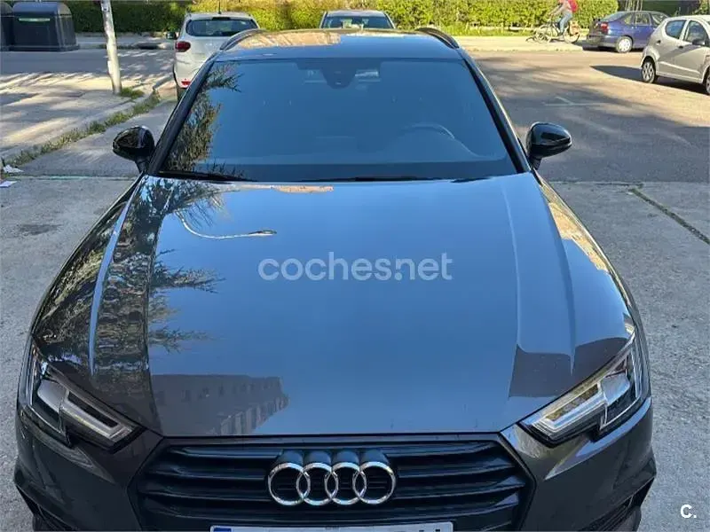 Usado Audi A4 S-Line 190 CV (139 kW) 2018 Gris / plata Familiar