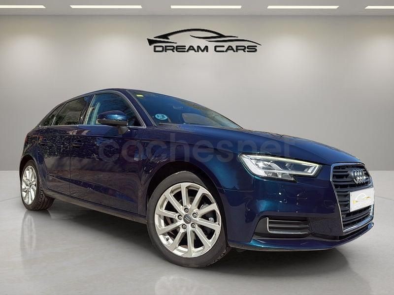 Käytetty Audi A3 Design 150 HP (110 kW) 2019 Sininen Sedan