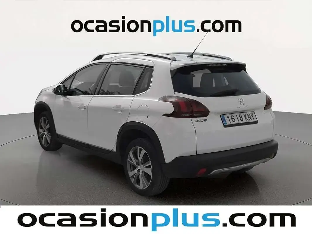 Usado Peugeot 2008 Allure 99 CV (72 kW) 2018 Blanco SUV