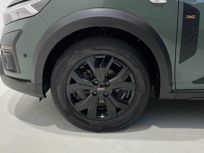 Usado Dacia Sandero Extreme 110 CV (80 kW) 2024 Verde Berlina