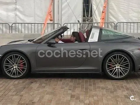 Usado Porsche 911 420 CV (308 kW) 2017 Gris / plata Coupe