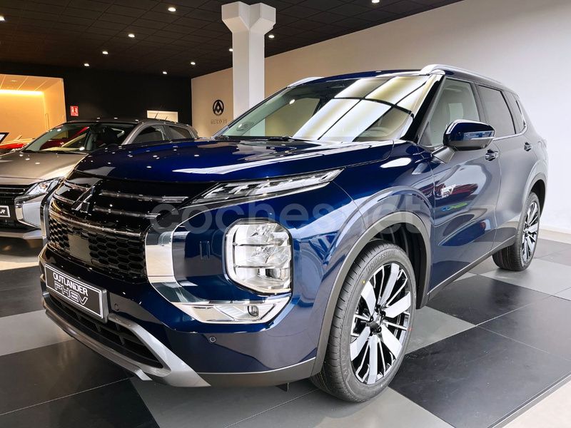 Nuevo Mitsubishi Outlander P-HEV 306 CV (225 kW) 2025 Azul SUV