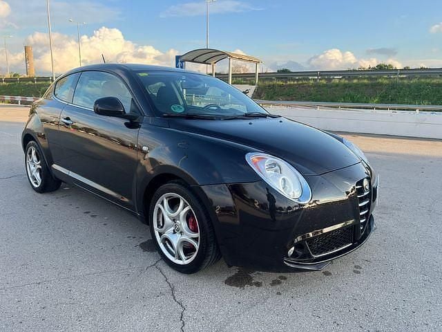 Negro Usado 2009 Alfa Romeo MiTo Distinctive Utilitario | 7500 € - Imagen 1/4