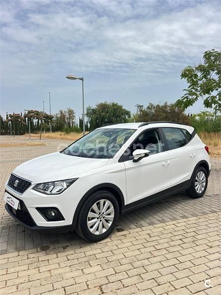 Usado Seat Arona Style 95 CV (69 kW) 2020 Blanco SUV