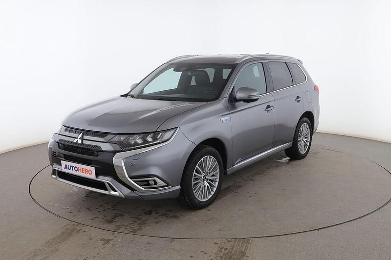 Gris Usado 2020 Mitsubishi Outlander P-HEV SUV | 21.299 € (Precio justo) - Imagen 1/3