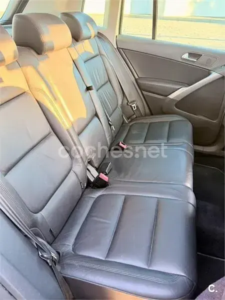 Usado VW Tiguan Sport 140 CV (102 kW) 2009 Gris / plata SUV