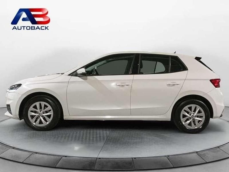 Usado Skoda Fabia Ambition 80 CV (58 kW) 2023 Blanco Utilitario