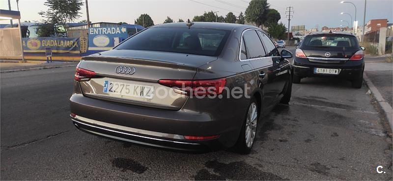Usado Audi A4 Design 150 CV (110 kW) 2016 Marrón Berlina