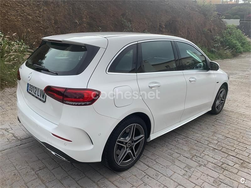 Usado Mercedes B250e 218 CV (160 kW) 2022 Blanco Monovolumen