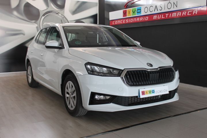 Blanco Usado 2024 Skoda Fabia Selection | 16.900 € (Un poco caro) - Imagen 1/4