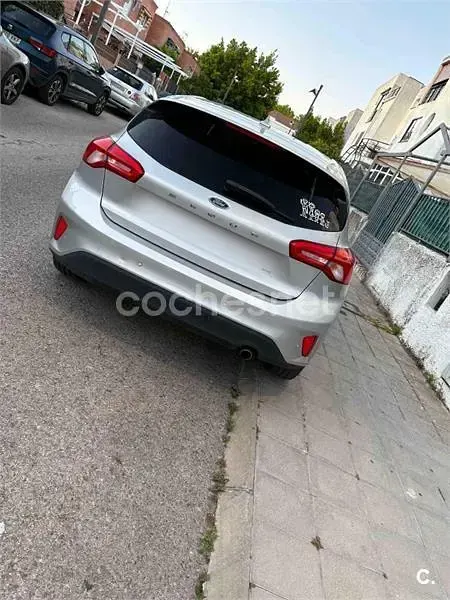 Käytetty Ford Focus Trend 120 HP (88 kW) 2021 Harmaa Sedan
