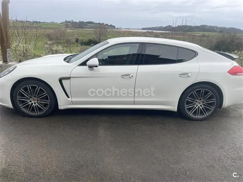Usado Porsche Panamera 310 CV (228 kW) 2014 Blanco Utilitario