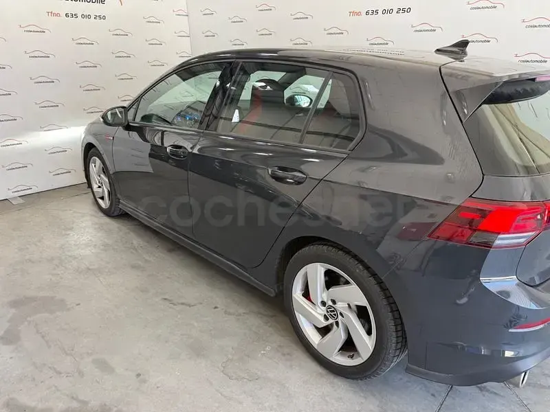Usado VW Golf VIII GTI 245 CV (180 kW) 2024 Gris / plata Berlina