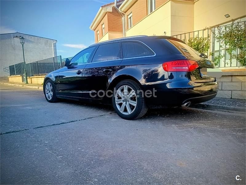 Usado Audi A4 190 HP (139 kW) 2009 Azul Carrinha