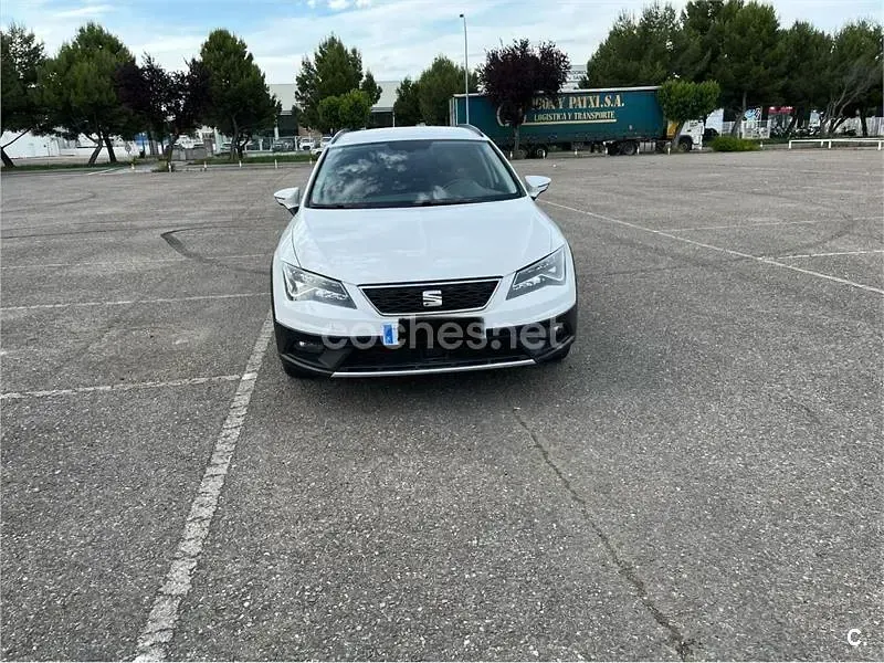 Usado Seat Leon X-Perience 4Drive 150 CV (110 kW) 2018 Blanco Familiar