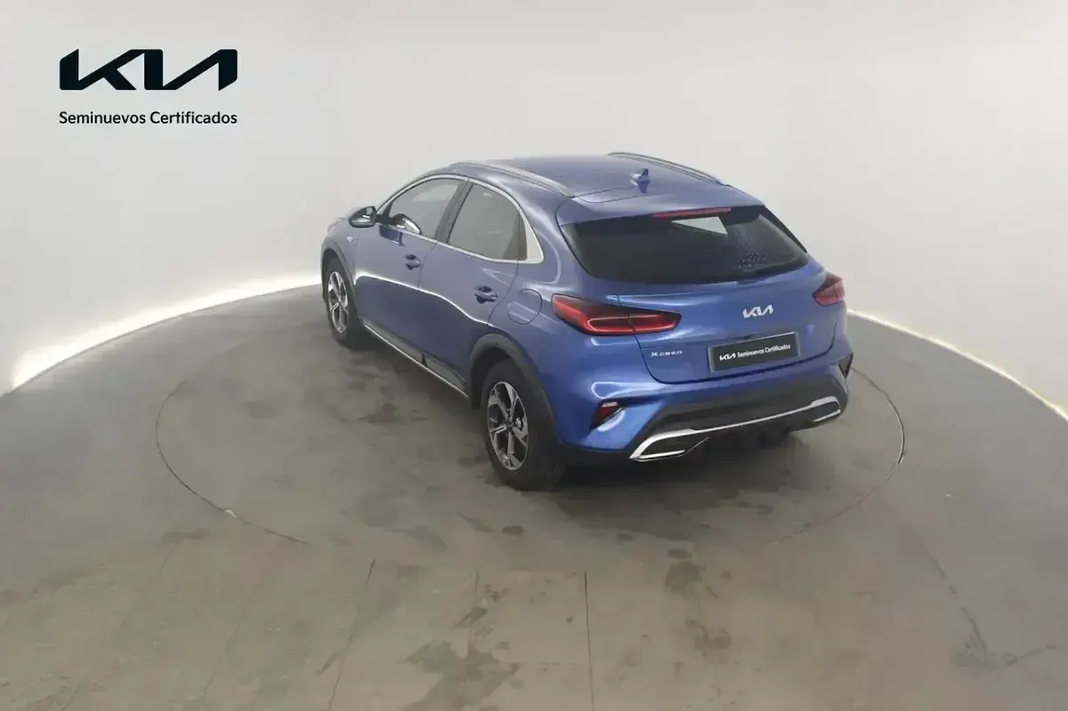Usado Kia XCeed 100 CV (73 kW) 2025 Azul SUV